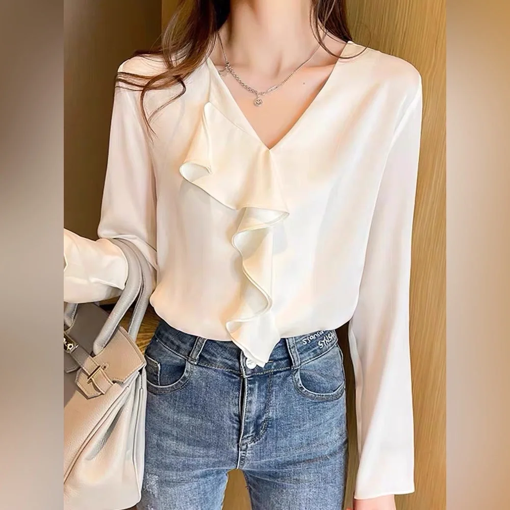 White romantic v neck ruffle blouse - Picture 5 of 10